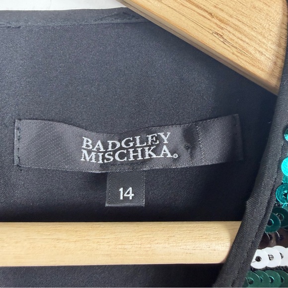 Badgley Mischka Women's Green And White Sequin Top Size 14 - Picture 4 of 6